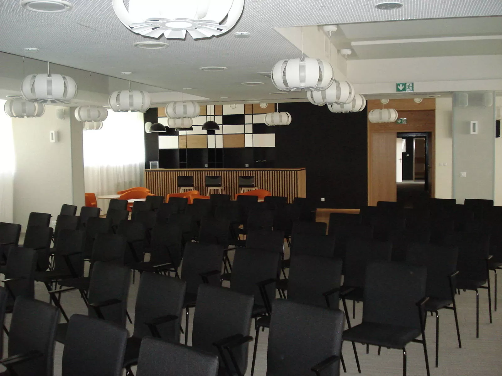 8. Ośrodek Rehabilitacyjno - Wypoczynkowy SYRENA